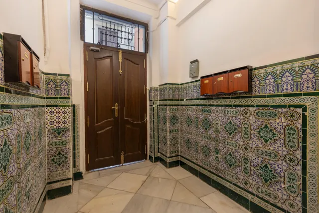 ¡Oportunidad única en el corazón de Granada! — 39