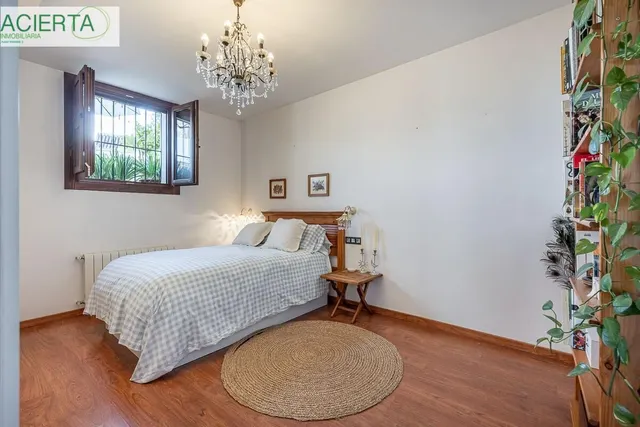 CASA SINGULAR EN ALBAICÍN JUNTO A PUERTA DE ELVIRA — 28