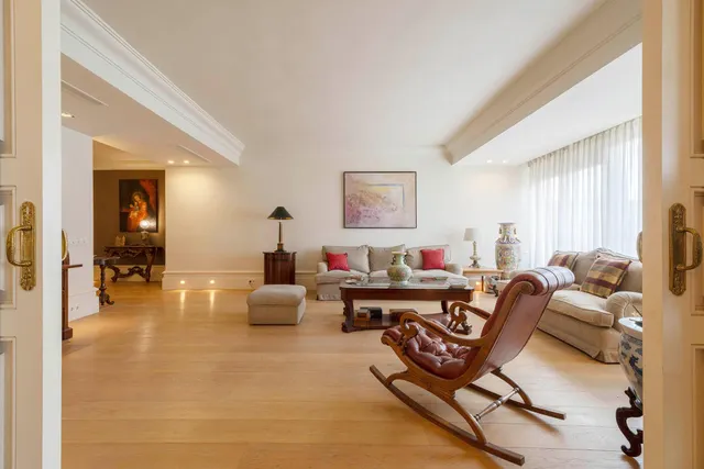 VIVIENDA DE AUTOR | 178 m2 | 7ª PLANTA | 5 DORMITORIOS | PARQUE DE LAS AVENIDAS — 23
