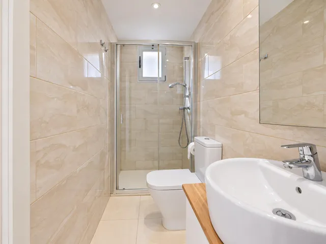 ¡LUMINOSO PISO TOTALMENTE REFORMADO, 100% EXTERIOR Y CON EXCELENTE LUZ NATURAL! — 6