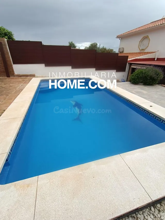 Chalet pareado con piscina, vistas abiertas y acceso directo - foto 4