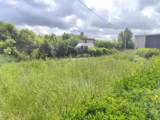 Terreno urbano en Saron