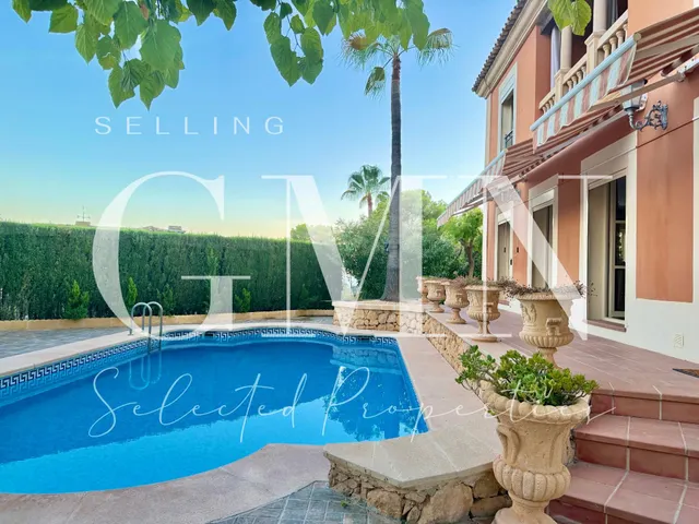 Un pequeño palacete con vistas al mar mediterráneo en Finestrat — 30