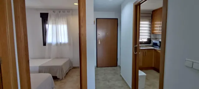 ALQUILER DE MAGNIFICO PISO CON VISTAS AL MAR — 13