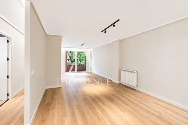 Piso de 125 M2 con reforma a estrenar cerca del Retiro - foto 2