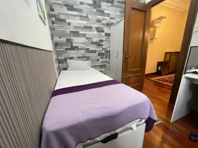 Se Alquila Vivienda de 4 dormitorios y 2 baños en Zona Campo - foto 4