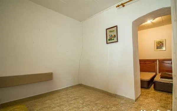 CASA EN SAN ROQUE TOTALMENTE EXTERIOR CON MUCHAS POSIBILIDADES PATIO AMPLIO Y TERRAZAS — 12