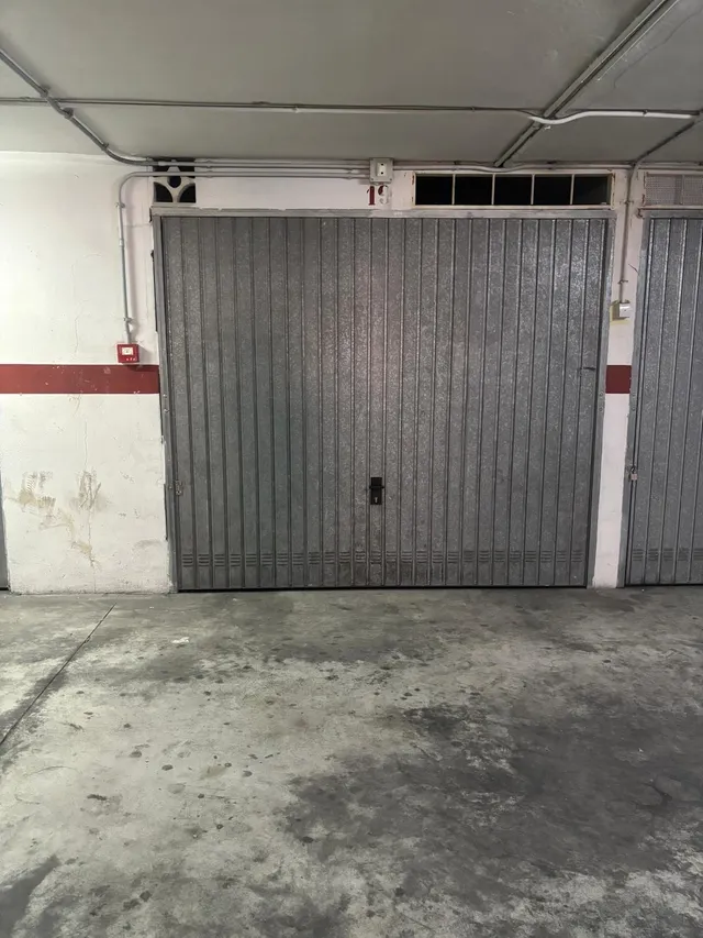 Ático de 2 dormitorios y 2 baños con piscina y parking a 550 metros del mar — 6
