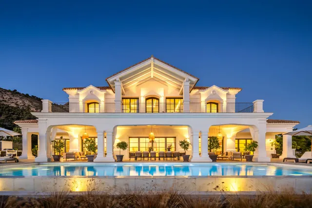 Chalet 7 habitaciones 937m² en venta - Costa del Sol — 42