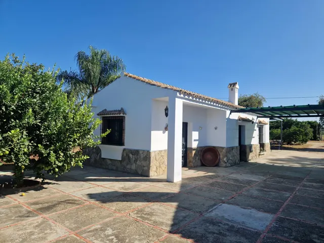 Finca rústica con dos viviendas, piscina y 56.000 m2 de tierras de regadío a 10 minutos de Jerez — 21