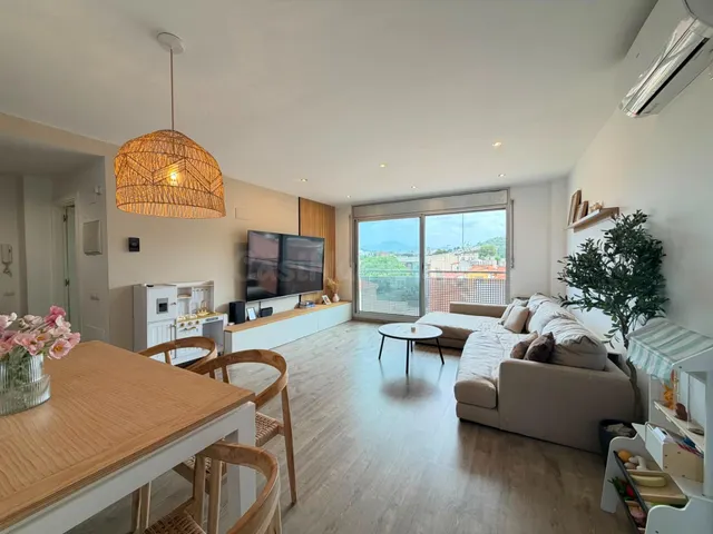 Ático reformado con terraza en Sant Quirze del Vallès