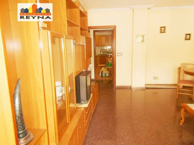 VIVIENDA ENTRESUELO CON CUATRO DORMITORIOS — 17