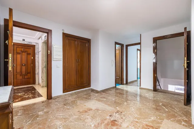 AMPLIO PISO ENTRE CONSTITUCION Y PLAZA DE TOROS — 31