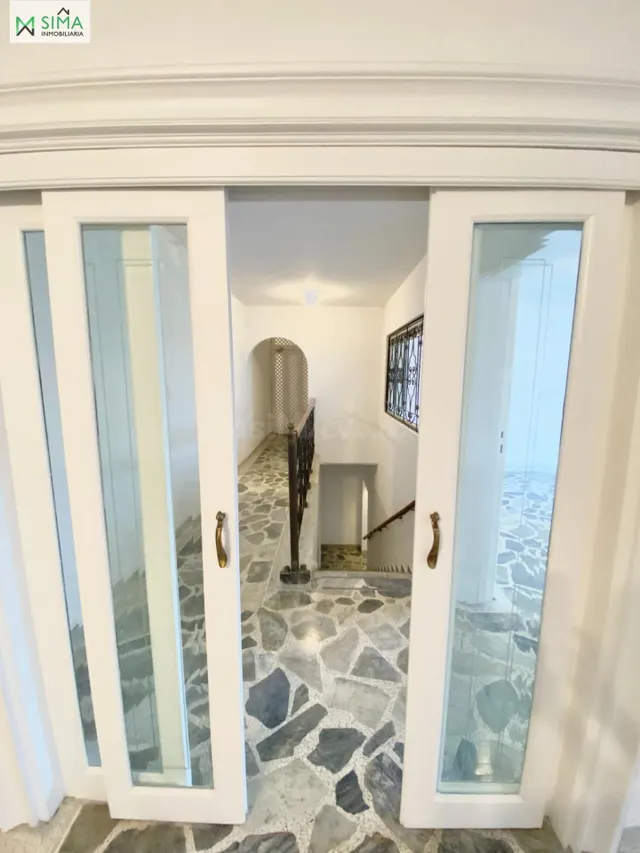 Casa 4 habitaciones 290m² en alquiler - Castillogrande - foto 4