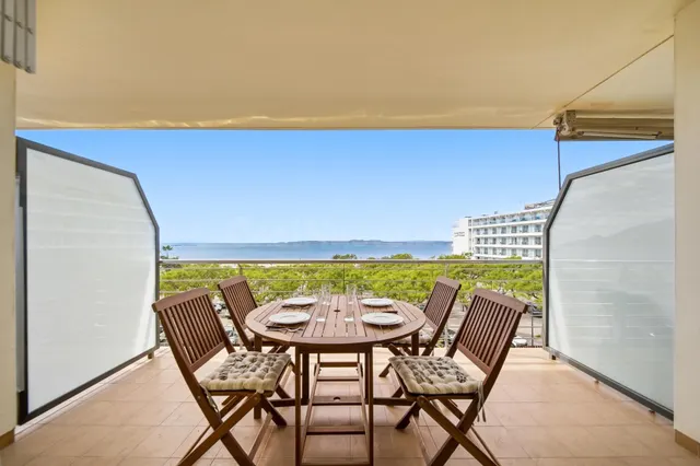Apartamento en primera línea de mar en Santa Margarita - foto 4