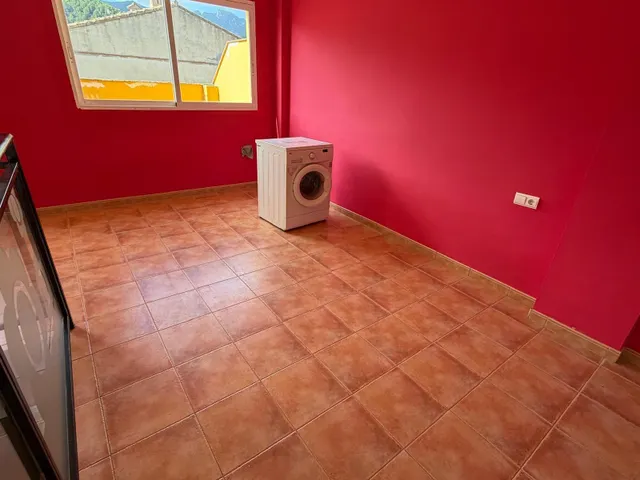 Adosado a la venta en Favara. — 28
