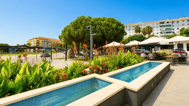 Espectacular apartamento en el pleno CENTRO de SAN PEDRO ALCÁNTARA con gran terraza y vistas PANORAMICAS AL MAR. — 3