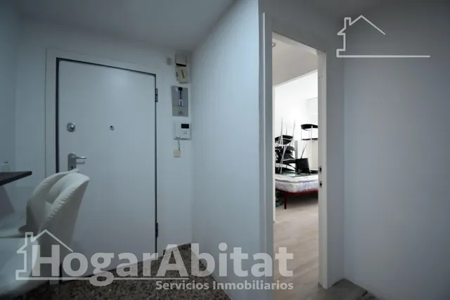 ¡REFORMADO A ESTRENAR! IMPECABLE, AMPLIO Y EXTERIOR CON BALCÓN — 38