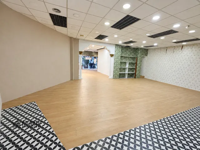 Local comercial 185m² en alquiler - Travesia de Vigo — 7