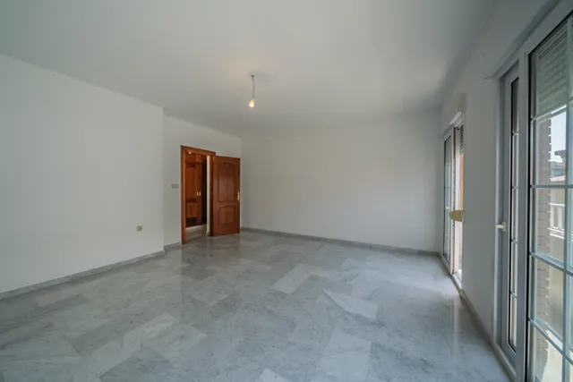 GRAN PISO/ATICO EN EL CENTRO DE MOTRIL  CON 183 M2 — 28