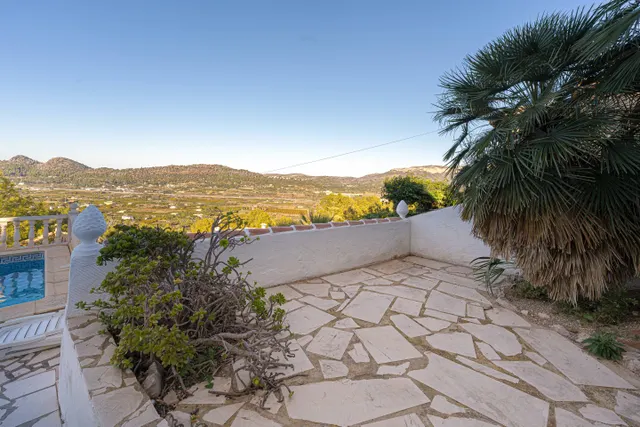Casa para renovar con vistas despejadas en venta en Pedreguer — 31