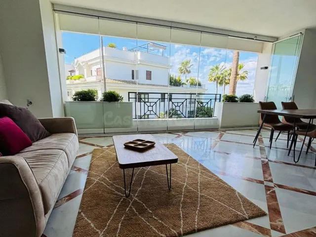 Apartamento 4 dormitorios 188 m2 en Estepona - foto 3
