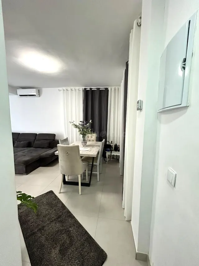 GRAN VIVIENDA EN VENTA EN BURGUILLOS | UNA VIVIENDA, DOS POS - foto 3