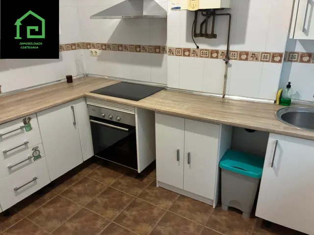 PISO CON TRASTERO CERCA DEL CENTRO COMERCIAL — 19