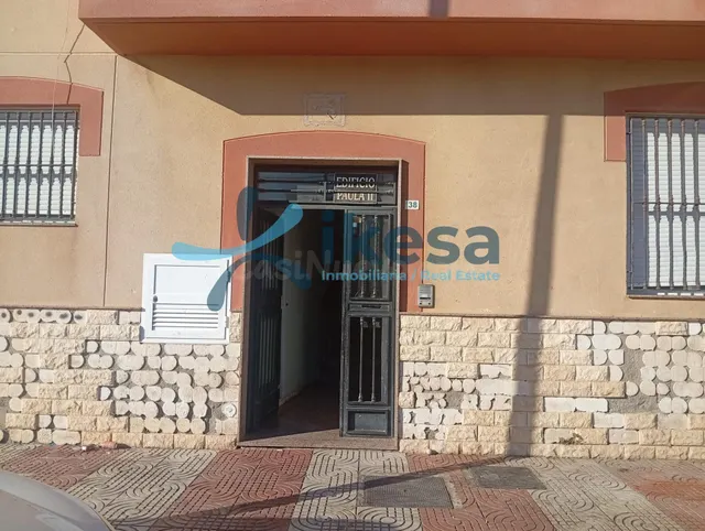 Oportunidad Única: Acogedor Piso de 2 habitaciones en Roquet - foto 3