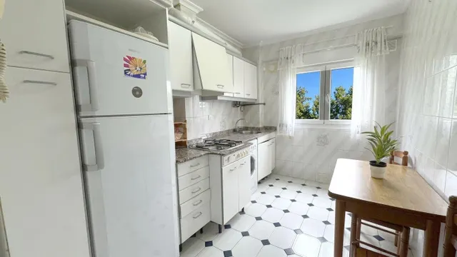 Piso luminoso y exterior en Guarnizo (El Astillero) – Ideal para entrar a vivir o inversión — 2
