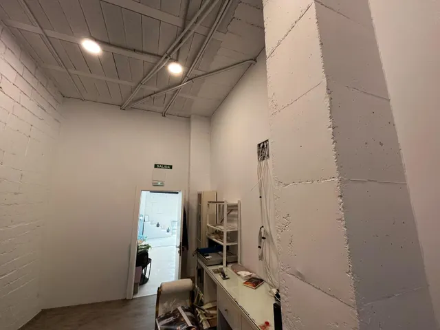Local comercial 179m² en venta - Alcampo — 31