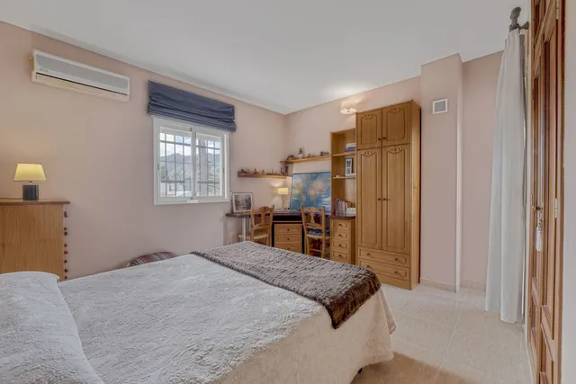 Chalet 5 habitaciones 205m² en venta - Churriana-El Pizarrillo-La Noria-Guadalsol — 39