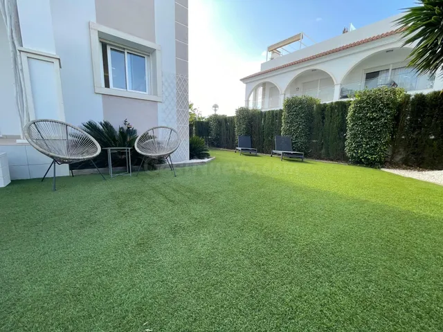 Se vende bungalow planta baja con jardín y propio aparcamien - foto 4