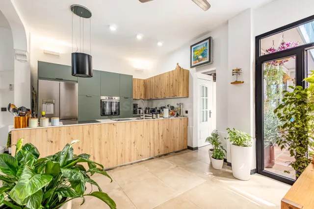 Casa unifamiliar en venta  con piscina privada, 5 dormitorios y amplio patio en Málaga — 9