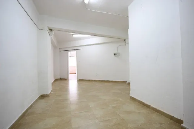Local Comercial en Alquiler, Zona Ficia — 6