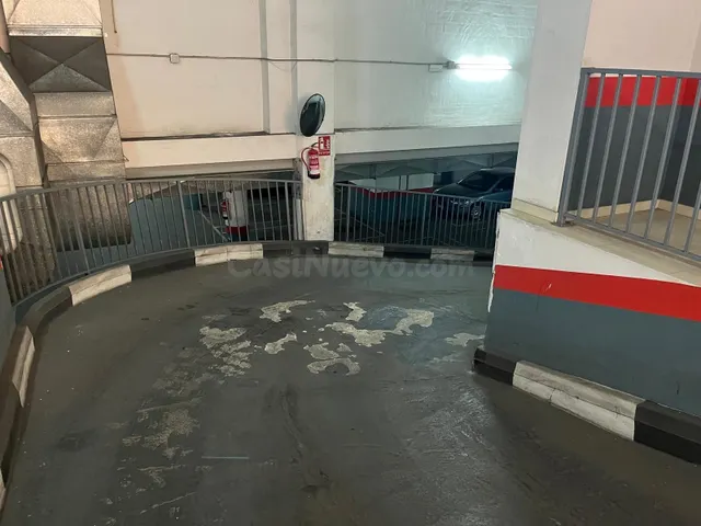 Parking 12m² en venta - Este - foto 3