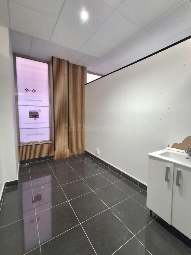 LOCAL COMERCIAL EN EL CENTRO DE MURCIA CON SALIDA DE HUMOS — 4