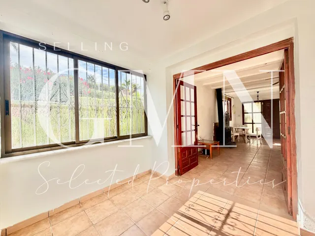 EXCELENTE VILLA EN ESQUINA EN ALBIR | MÁS PRIVACIDAD, LUZ Y GRAN POTENCIAL — 25