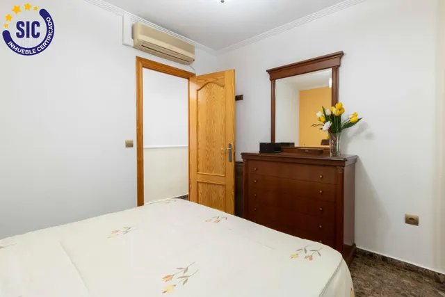Se vende amplio piso en zona céntrica de Torrent — 23