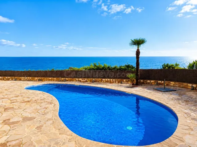 Fántastica casa de estilo catalan en 1ª línea de mar con vis - foto 3