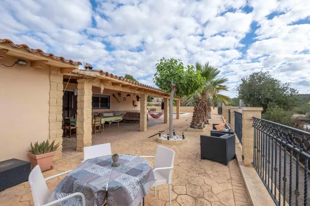 Preciosa finca Chalet con 4 dormitorios y 3.000 m2 de parcela vallada en la Robella — 22