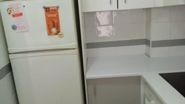 Apartamento de 1 dormitorio con vistas laterales al mar — 14