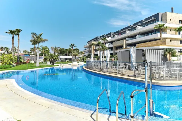 Apartamento moderno con licencia turística en Playa Flamenca