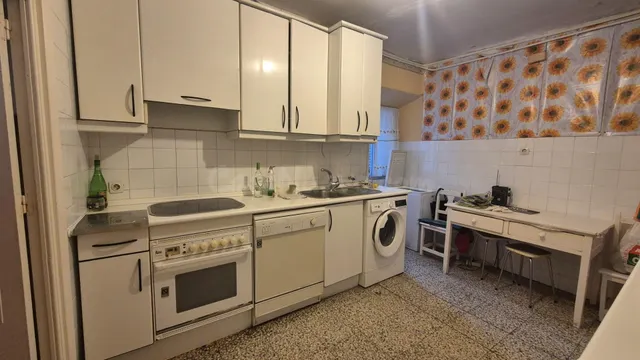 Dos pisos y un local en Cercedilla - foto 5