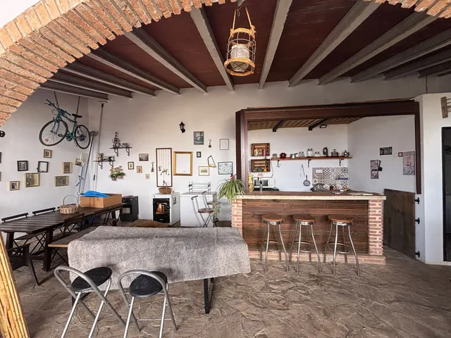 Chalet 5 habitaciones 250m² en venta - Polígono - Alrededores - Pedanías — 28