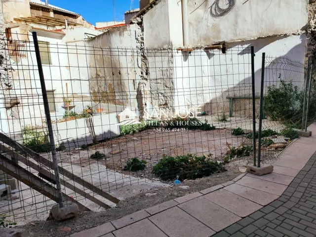 SE VENDE SOLAR EN ASPE CENTRO CON PROYECTO-AVALES Y LICENCIA - foto 3