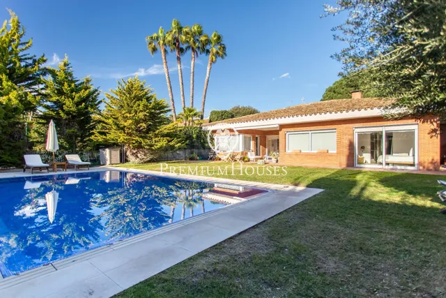 Casa en venta en una sola planta en Sant Vicenç de Montalt - - foto 3