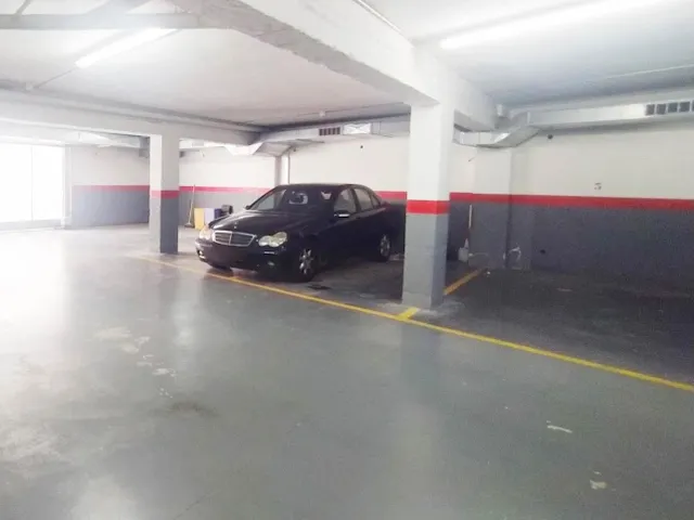 PARKING EN CUNIT MUY CERCA DE LA PLAYA — 4