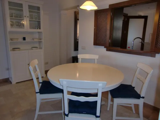 APARTAMENTO EN URBANIZACIÓN PALMERAS CON VISTAS AL MAR — 17