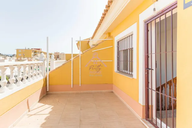 Triplex para vivir todo el año zona céntrica — 21